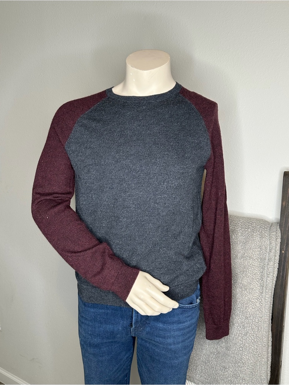 Banana Republic Two-Tone Merino Crewneck Sweater in Charcoal & Burgundy
